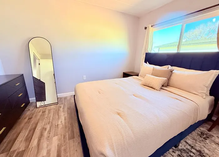 House,freshly Remodeled,central, Boat Parking Page
